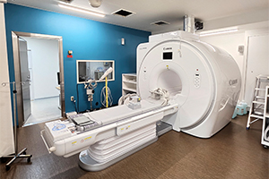 MRI（磁気共鳴画像診断装置）